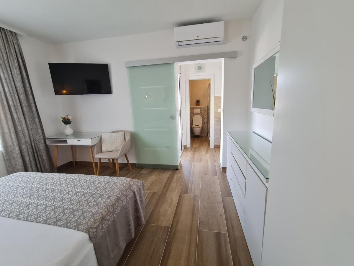 Apartments Tonka โตรกีร์ ภายนอก รูปภาพ